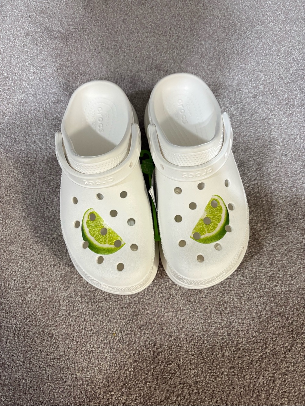 CROCS Bae Fresh Fruits Clog, Lime, Size Women's 8 NWT